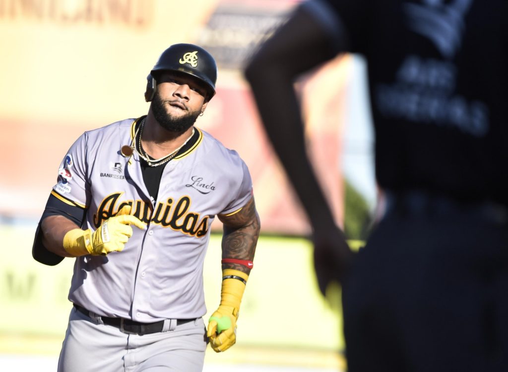 Con 15 hits, incluyendo 4 cuadrangulares, las Águilas vapulean 11-2 a los Leones Anthony Garcia HR eljacaguero