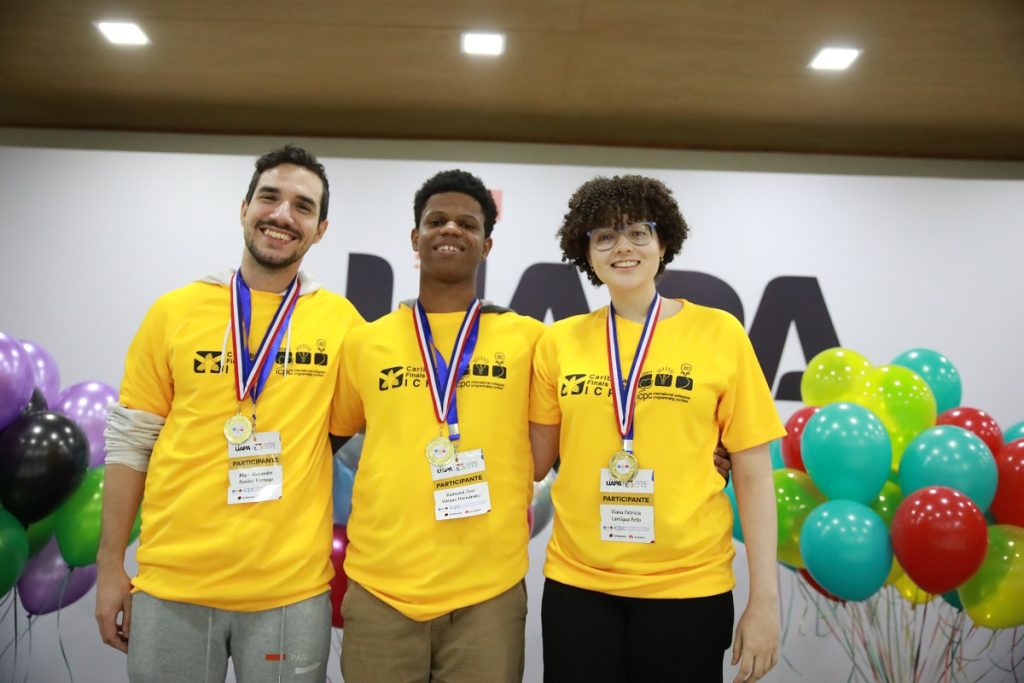 Estudiantes del INTEC ganan primer lugar de la ICPC Caribbean Finals 2024 y pasan a la siguiente fase