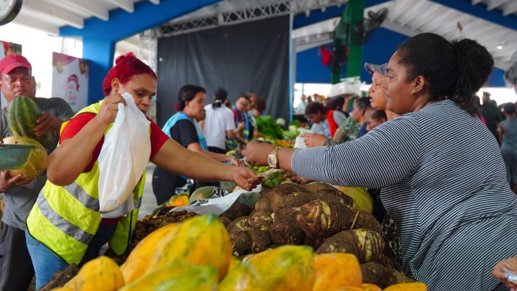 Nochebuena en la Feria Navidad del Cambio con el Inespre en la Ciudad Ganadera