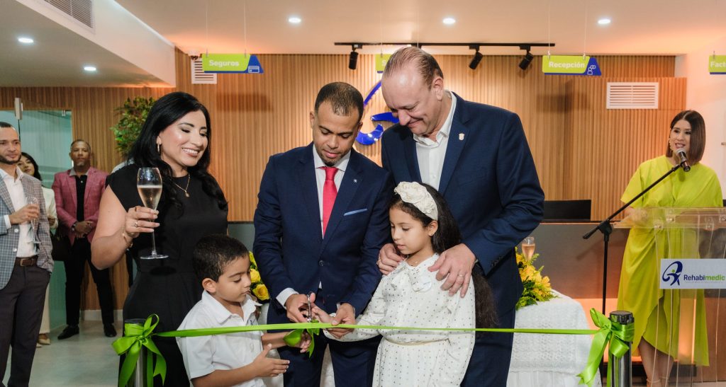 Rehabimedic inaugura moderno local con tecnologia de punta para rehabilitacion fisica