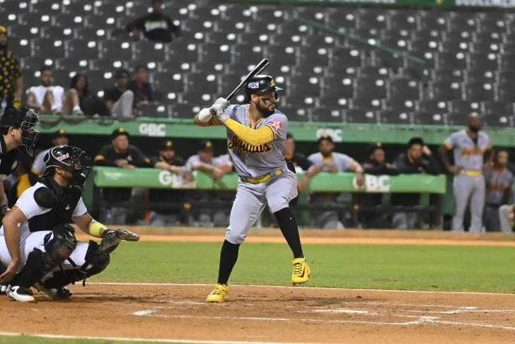 Aguilas se despiden del round robin con un triunfo 7 6 sobre las Estrellas en 11 entradas