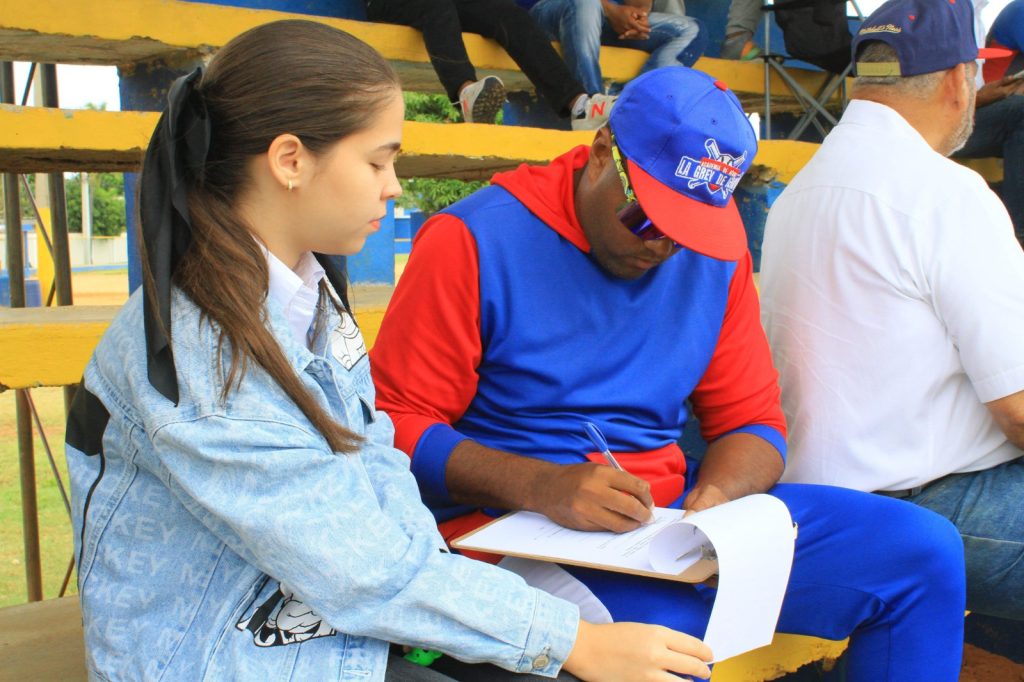 DCNB traslada el programa Juega Limpio a Santo Domingo Este para regular el beisbol local1