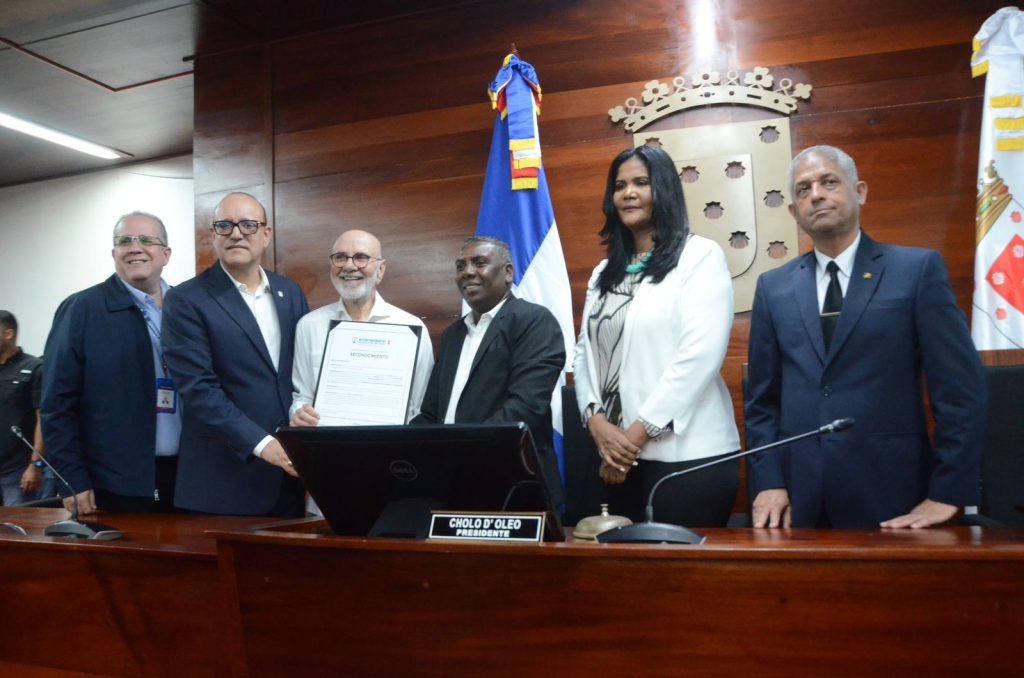 Alcaldía de Santiago reconoce a José Guillermo Sued como “Hijo Distinguido” del municipio Jose Guillermo Sued como Hijo Distinguido