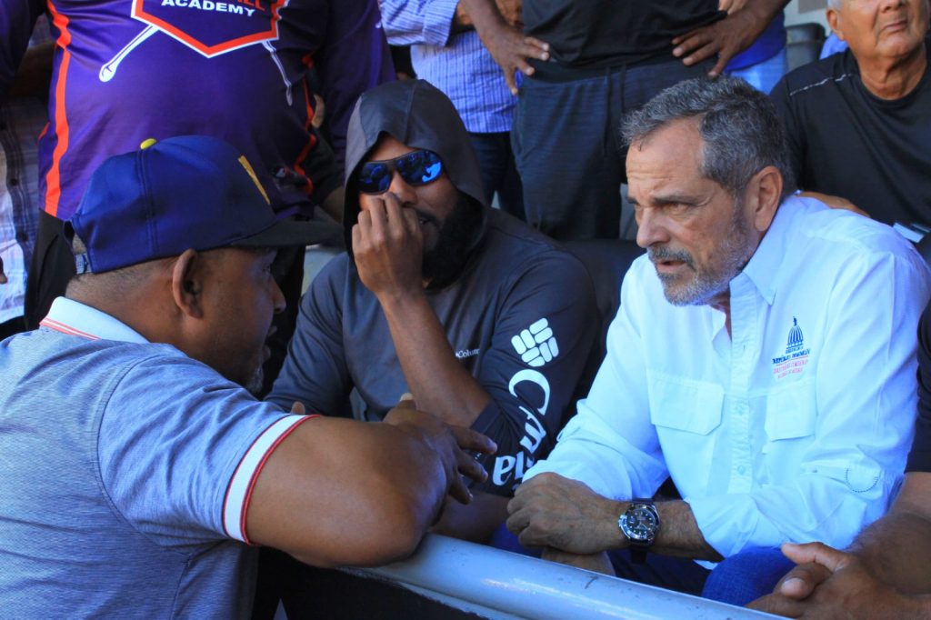 Programa Juega Limpio inscribe 300 ligas y busca regularizar el béisbol dominicano Junior Noboa conversa eljacaguero