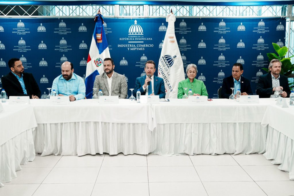 MICM y entidades adscritas presentan avances en planificacion estrategica 2025 2028