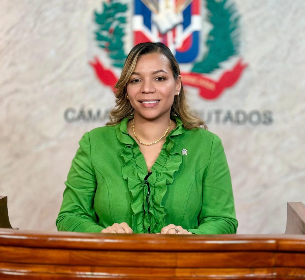 Mirna López solicita creación de área de cirugía cardiovascular en el Hospital Cabral y Báez Mirna Lopez solicita creacion de area de cirugia cardiovascular en el Hospital Cabral y Baez scaled e1736506282831