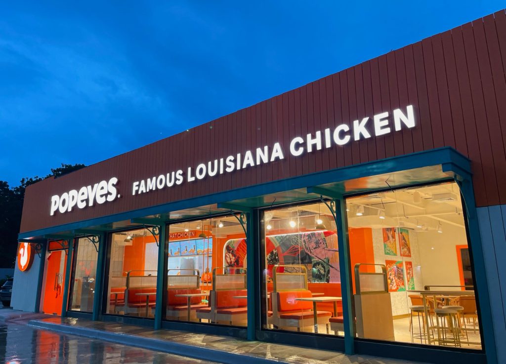 Popeyes en La Vega ubicada en la provincia La Vega Avenida Pedro A. Rivera casi esq. Manlio Bobadi