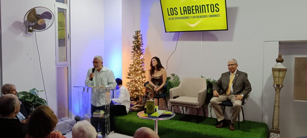 Presentacion del libro Los Laberentos de los emprendedores