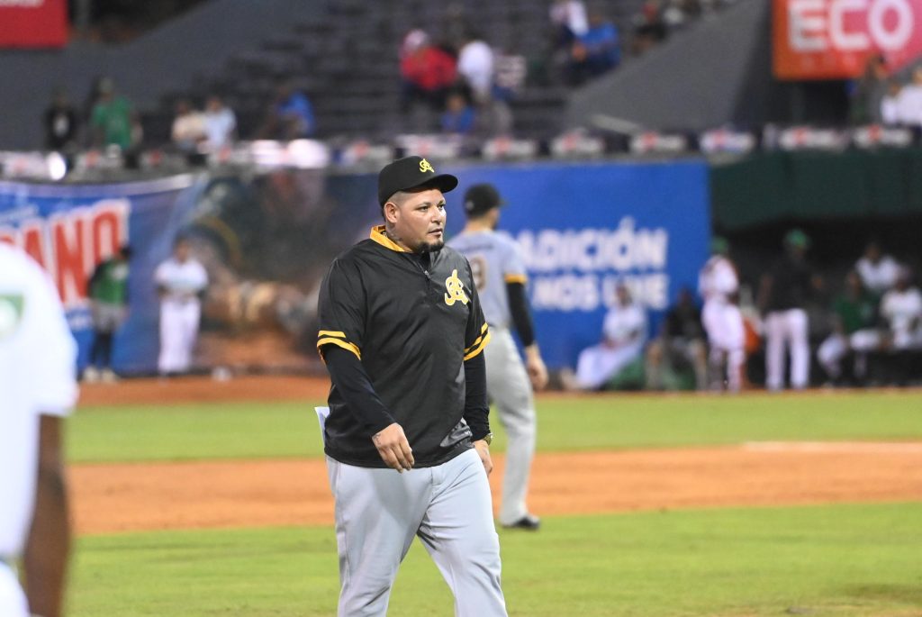 Yadier Molina: Fe y trabajo en medio de la tormen Yadier Molina Aguilas