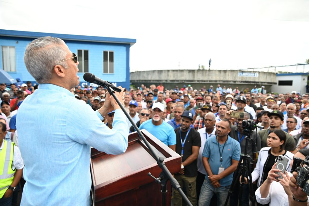 Coraasan: Andrés Cueto exhorta a dar la milla extra Andres Cueto exhorta a dar la milla extra