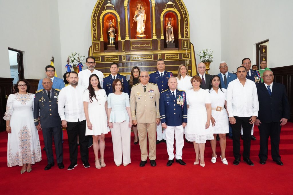 Fuerza Aerea de Republica Dominicana celebra su 77 aniversario con actos conmemorativos y graduaciones3