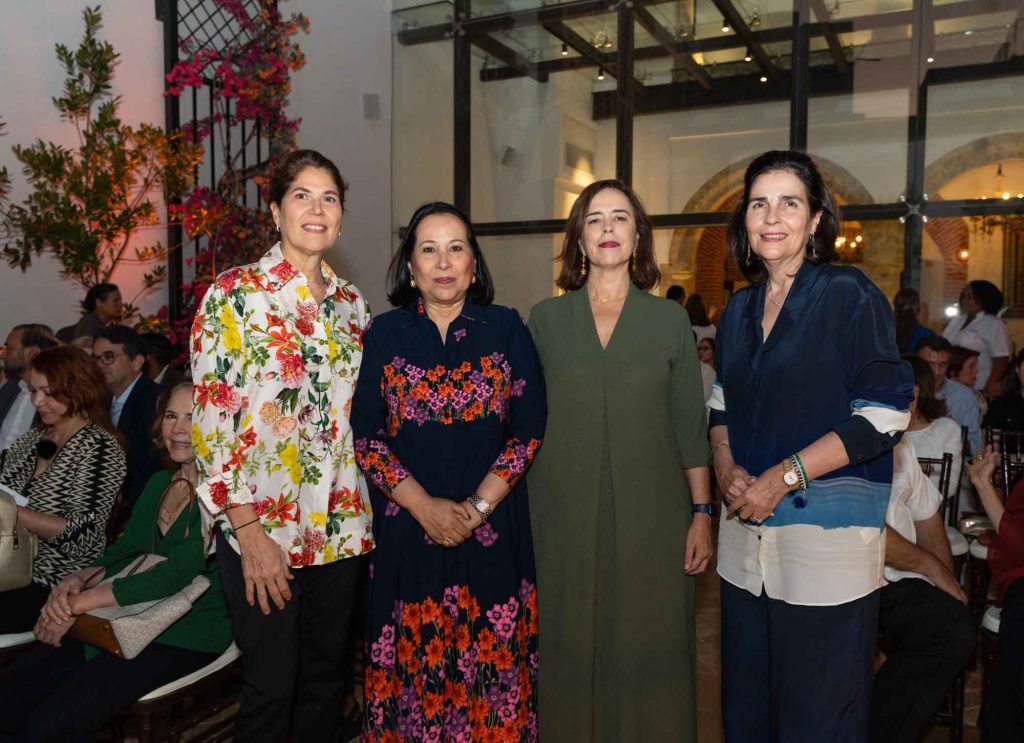 Isabel Leon de Bisono Maria Teresa Catrain Maria Jose Rincon y Maria Amalia Leon