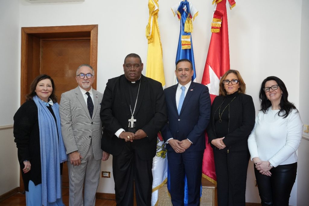 Victor Suarez asume roles diplomaticos ante la Santa Sede y la Orden de Malta