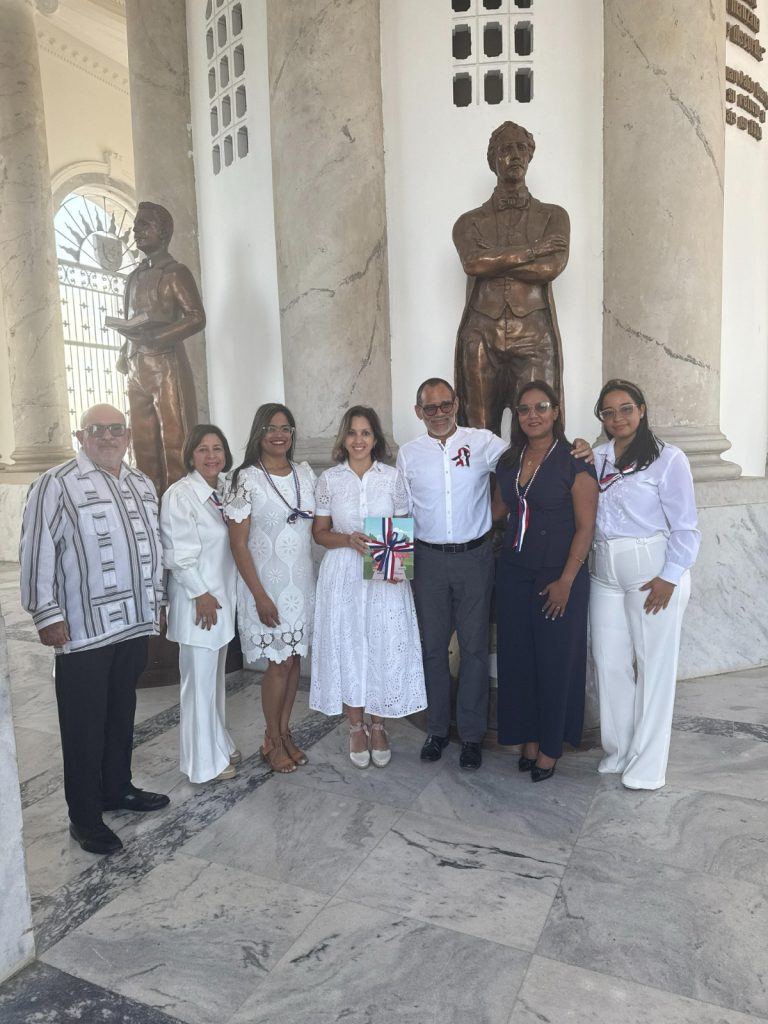 Viva la Patria Un viaje interactivo por la historia dominicana