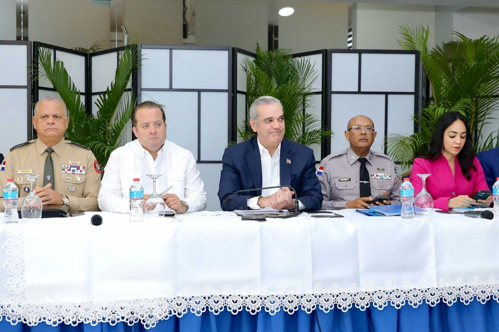 Presidente Abinader encabeza reunión de seguimiento al Plan de Seguridad Ciudadana Abinader encabeza reunion de seguimiento al Plan de Seguridad Ciudadana 1