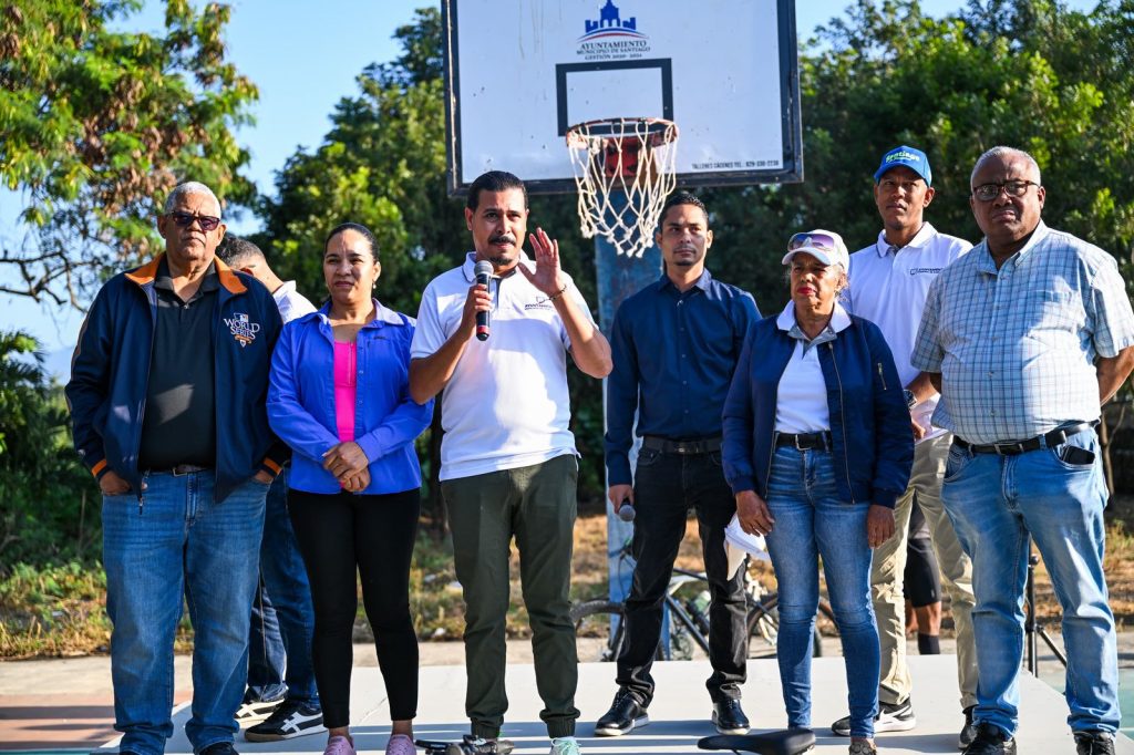 Alcaldia de Santiago promueve la movilidad sostenible con exitosa bicicletada Bicicleteando por el Yaque