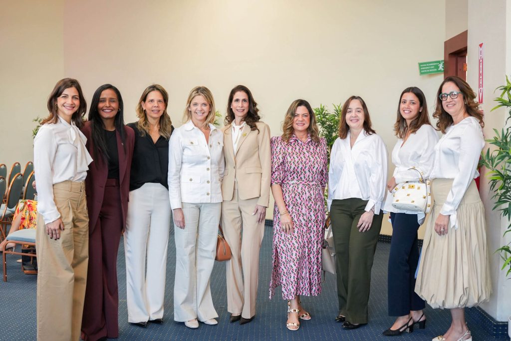 Banco Popular y AIREN celebran la decima edicion del panel Mujeres de Trayectoria1