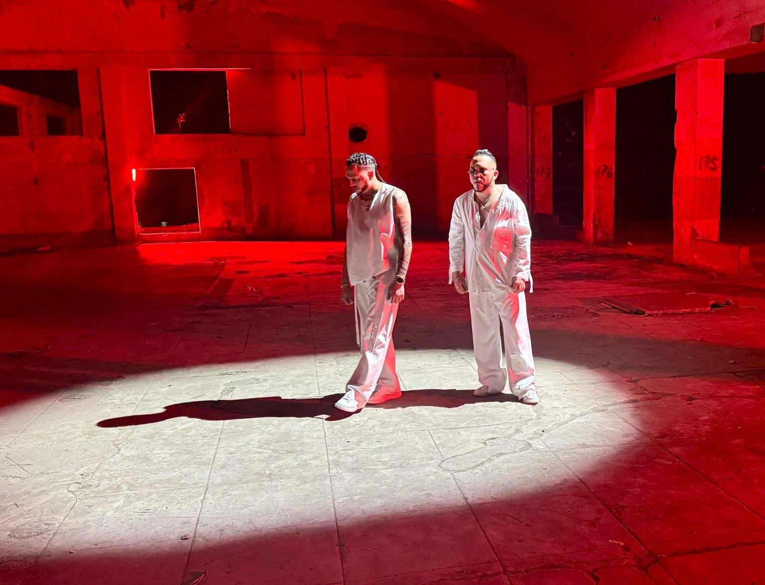 Ethan y Alexx consolidan su carrera en la musica urbana con nuevos temas y madurez artistica1