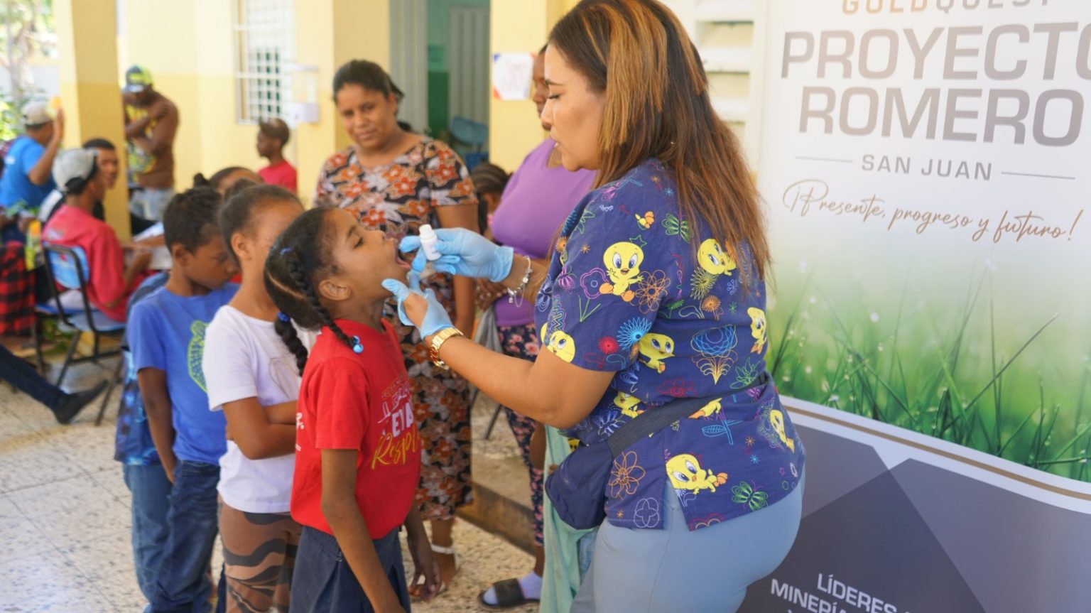 Fundacion Cristiana y Minera Gold Quest realizan jornada medica en Maguana Abajo