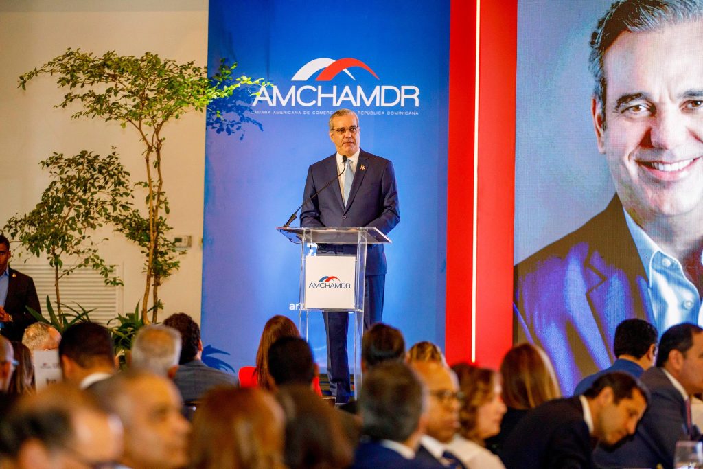 Abinader: “La República Dominicana de hoy está más fuerte, más próspera y más preparada para el futuro que nunca antes” Luis Abinader eljacaguero