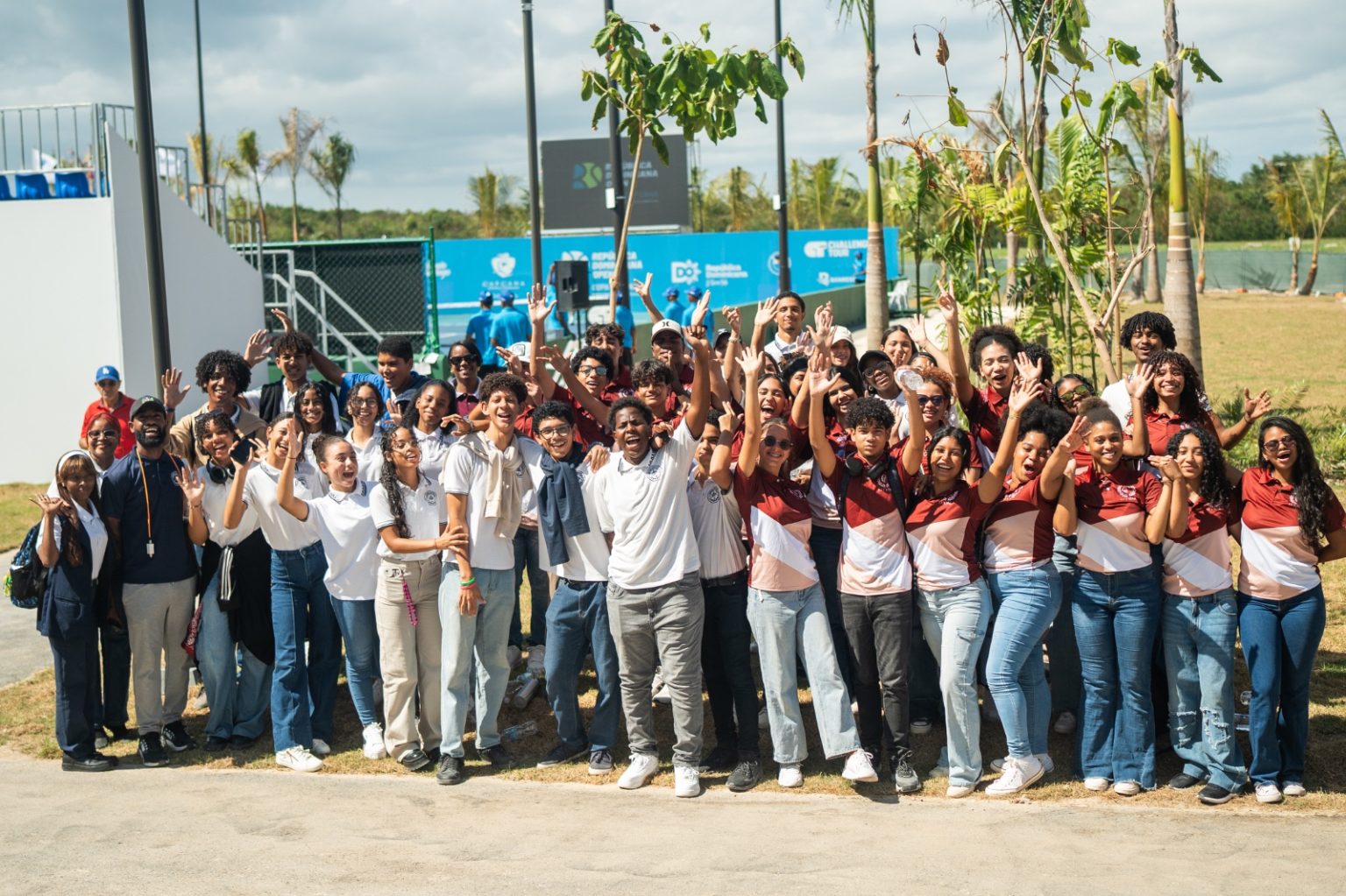 Mas de 600 ninos y jovenes de La Altagracia disfrutan del Republica Dominicana Open Copa Cap Cana