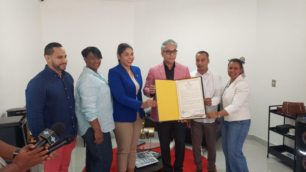 Nestor Castillo regresa a Republica Dominicana