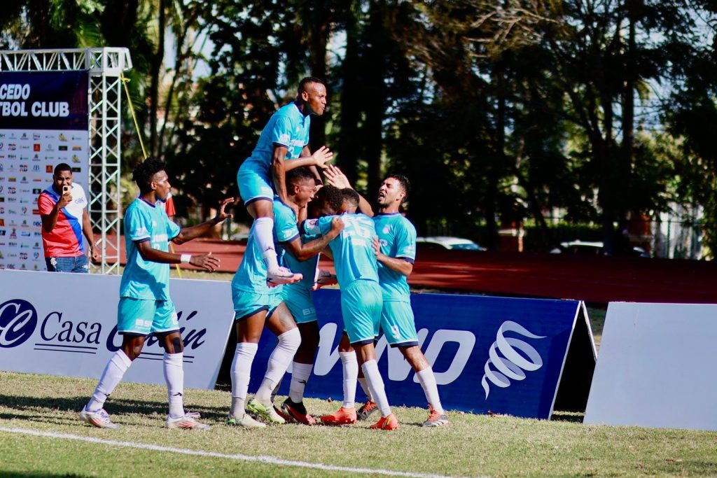 Empate que sabe a victoria para Salcedo FC ante Cibao en la LDF Salcedo FC