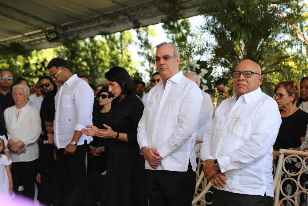 Abinader asiste a honras funebres de Nelsy Cruz y resalta su legado de servicio y honestidad