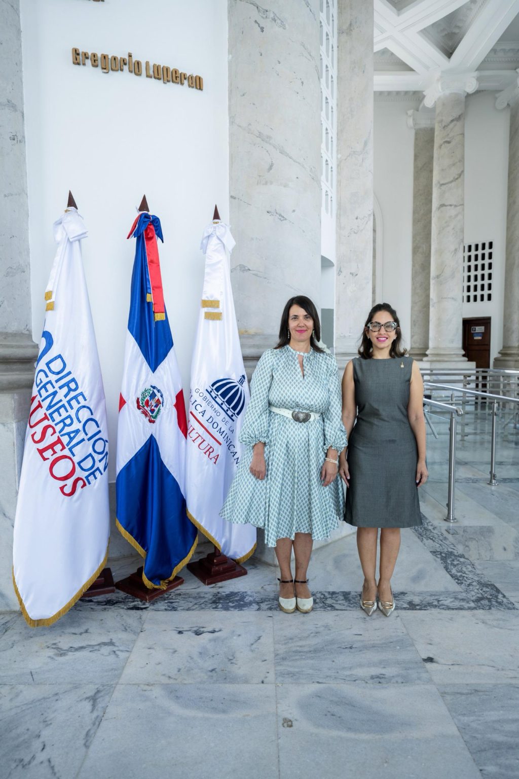 Emriye Bagdagul Ormanci embajadora de Turquia y Maria Belissa Ramirez Zaiek
