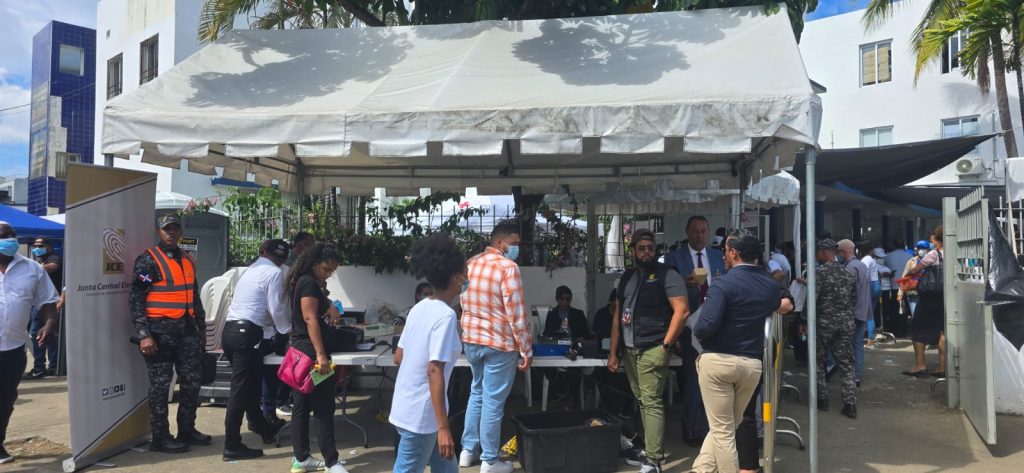 JCE establece unidad de servicios en Patologia Forense para asistir a familias tras tragedia en Jet Set