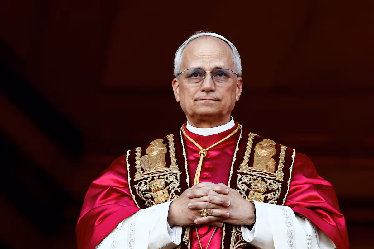 El papa Francisco nombra nuevo cardenal al prelado estadounidense Robert Francis Prevost prefecto del Dicasterio para los Obispos1