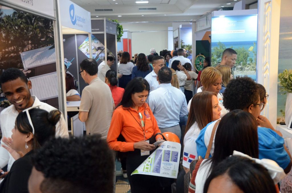 Expoturismo 2025 consolida a Santiago