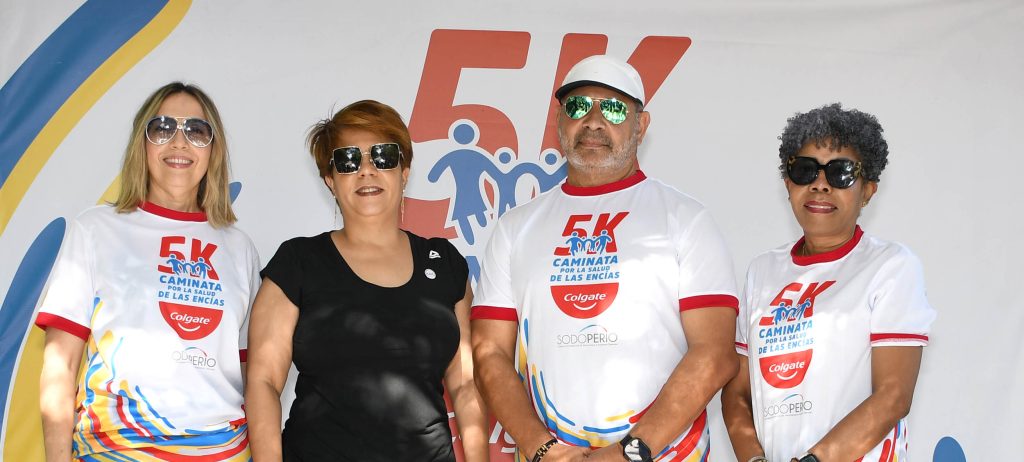 Colgate Palmolive y la Sociedad Dominicana de Periodoncia realizan 5 K Irma Mauriz Virginia Laureano Carlos Tejeda Miqui y Dolores Mejia