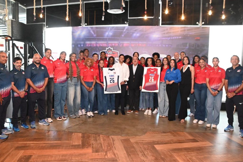 Las Reinas del Caribe y GBC Farmacias renuevan alianza estratégica para la temporada 2025 Las Reinas del Caribe y GBC Farmacias renuevan alianza