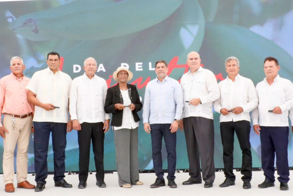 Limber Cruz reafirma compromiso