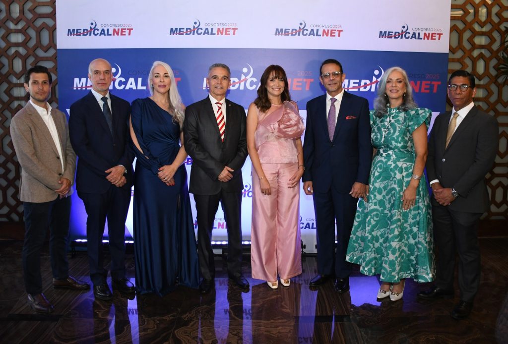 MedicalNET da inicio a su 1er. Congreso 2025 con noche inaugural de alto nivel y presencia internacional Mauricio Morel Fernando Contreras Patricia Polanco Carlino Gonzalez Esthenia Garcia Pedro Urena
