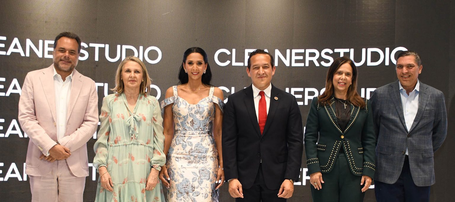Ramon Ernesto Morales Clara Reid Edith Marie Perez Rojas Yasser Gonzalez Maribel Bellapart y Benjamin Paiewonsky