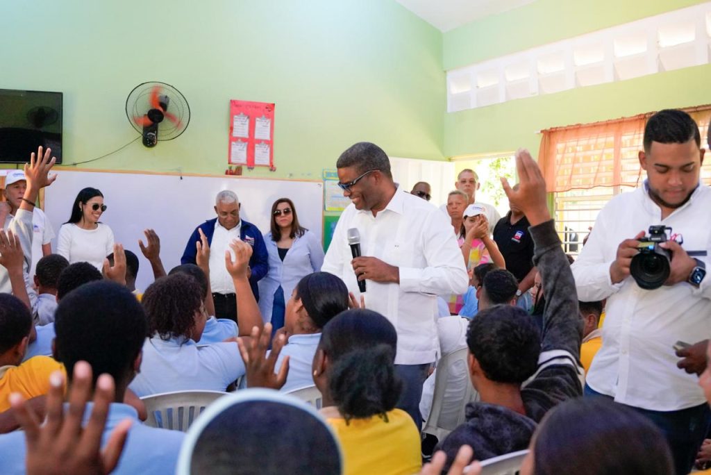 Robert Polanco tambien explico que mientras se desarrollaban estas actividades el equipo de Dominicana Digna