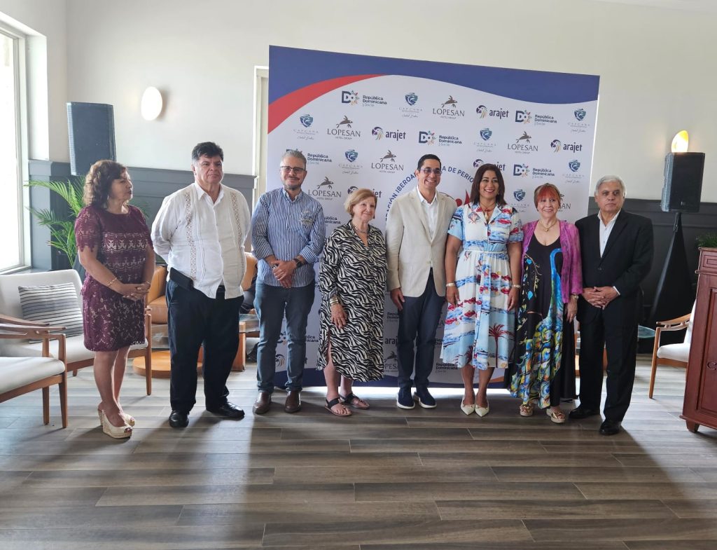 Sara Torres Armando de la Garza Luis Jose Chavez Maria Shaw Arocena Jorge Subero Medina Yenny Polanco Lovera Karmen Garrido y Fernando Milo