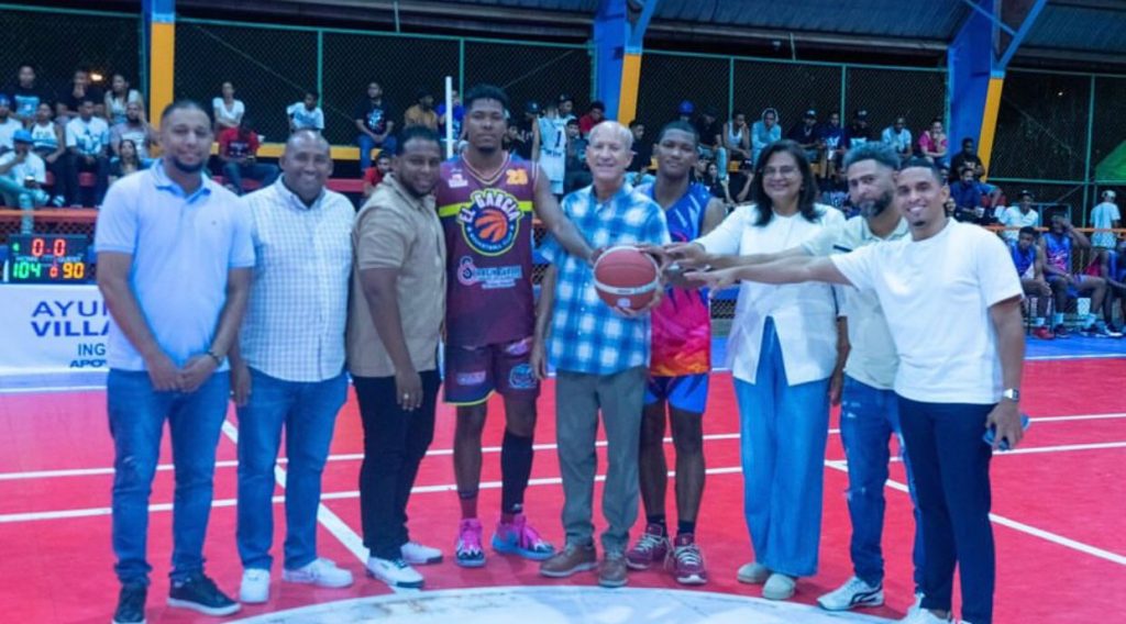 Villa Gonzalez da apertura al Torneo de Baloncesto Sub 25