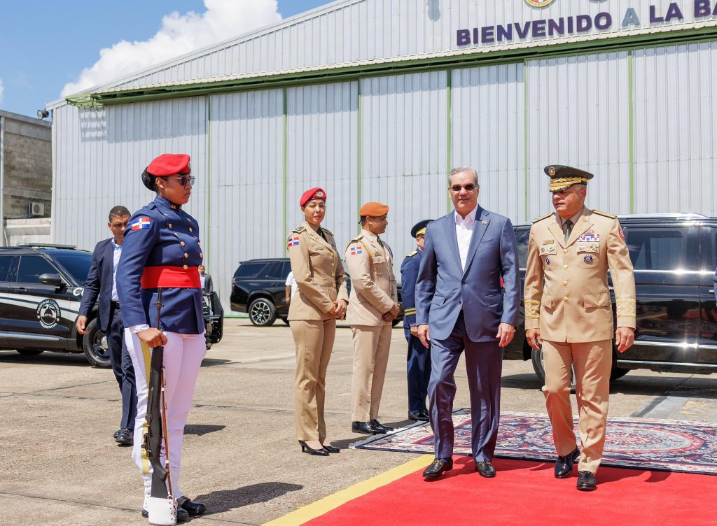 abinader regresa a Republica Dominicana desde estados unidos eljacaguero