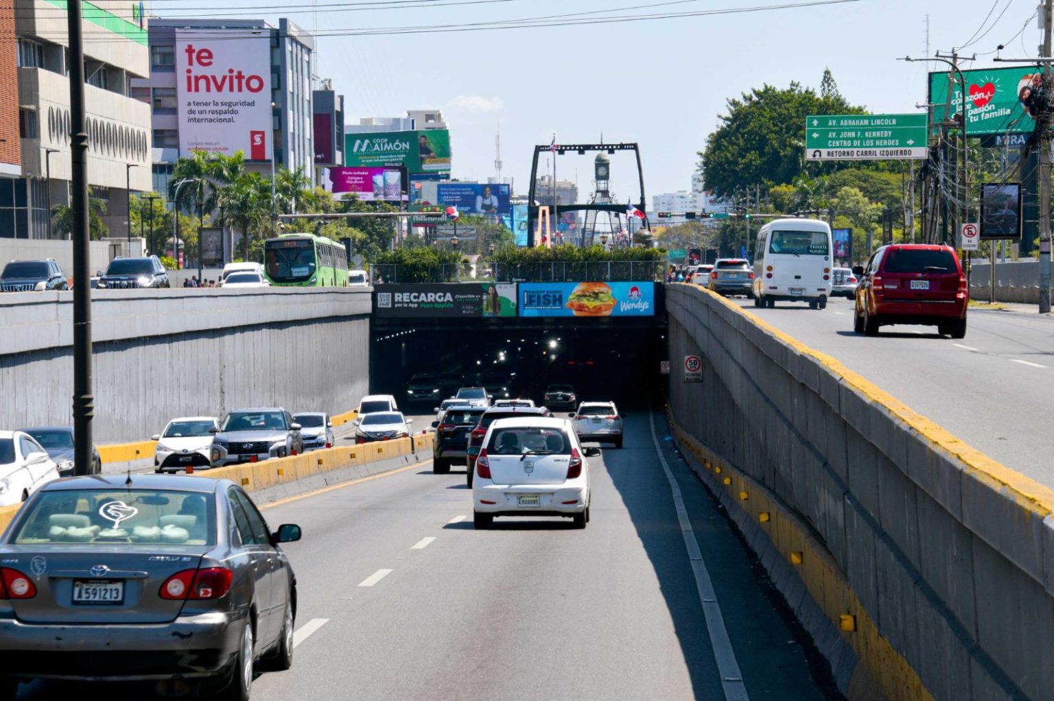 tunel de la 27 de Febrero