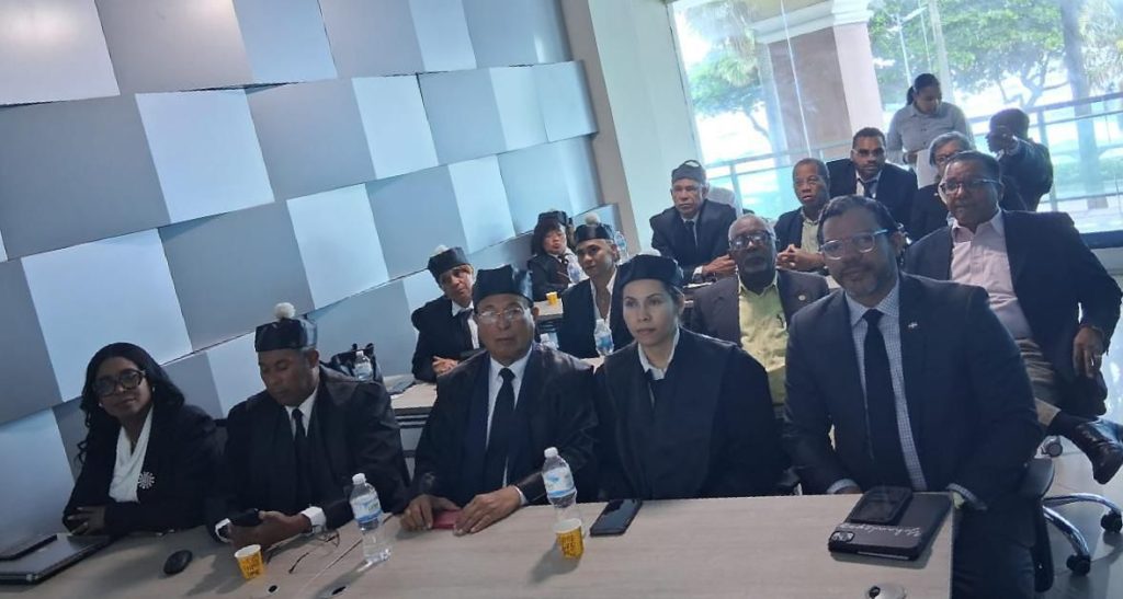 Colegio de Abogados en suspenso tras juicio electoral