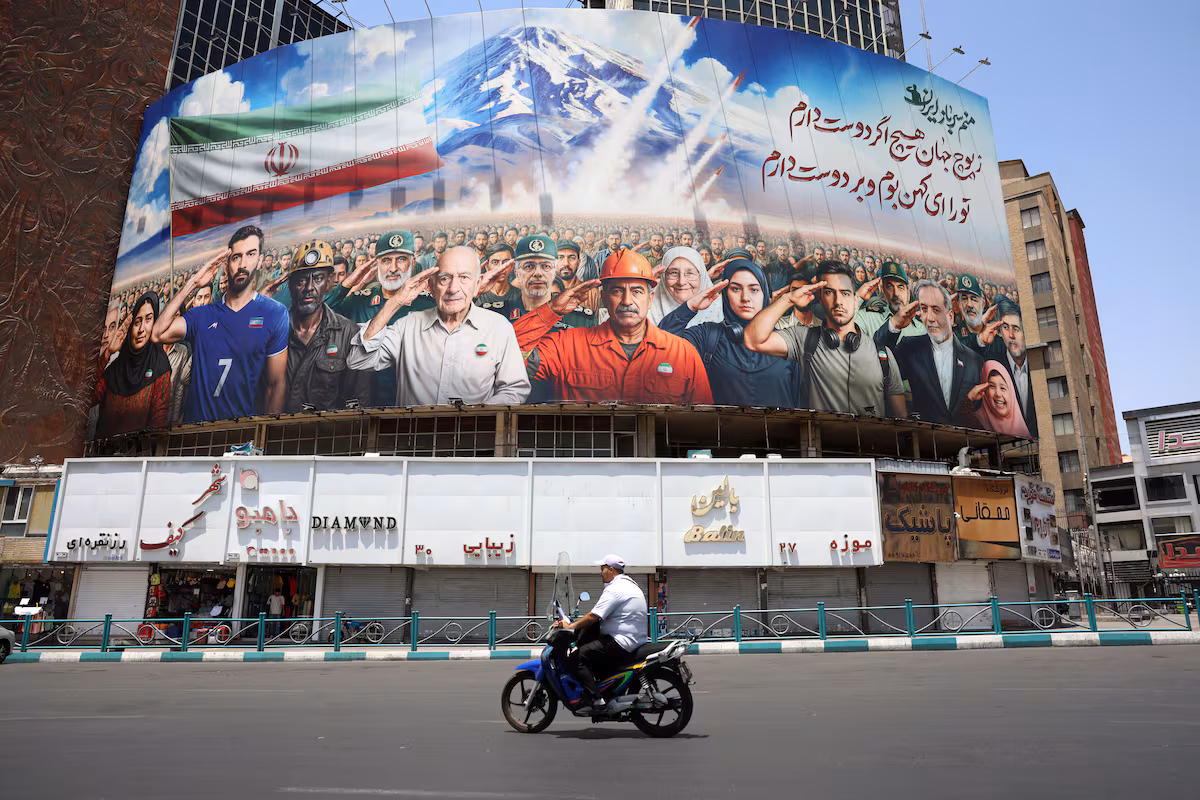 Iran dice que volvera a negociar solo despues de dar una respuesta al ataque de EE UU