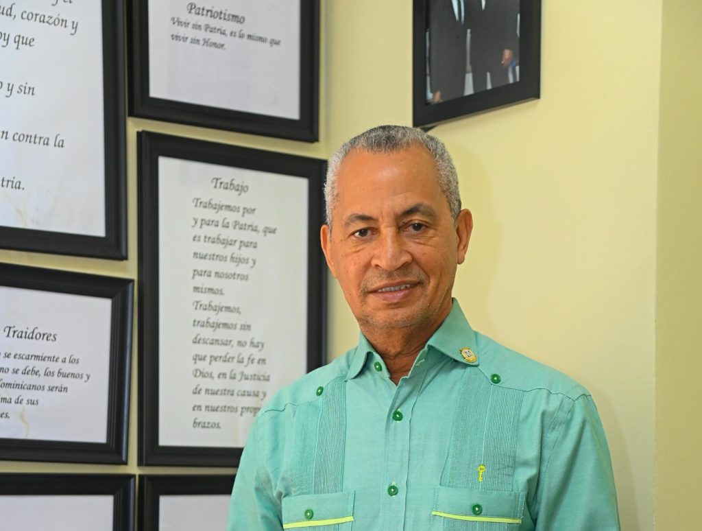 Pedro Martinez exige proteccion para dominicanos en Puerto Rico scaled e1749645259839