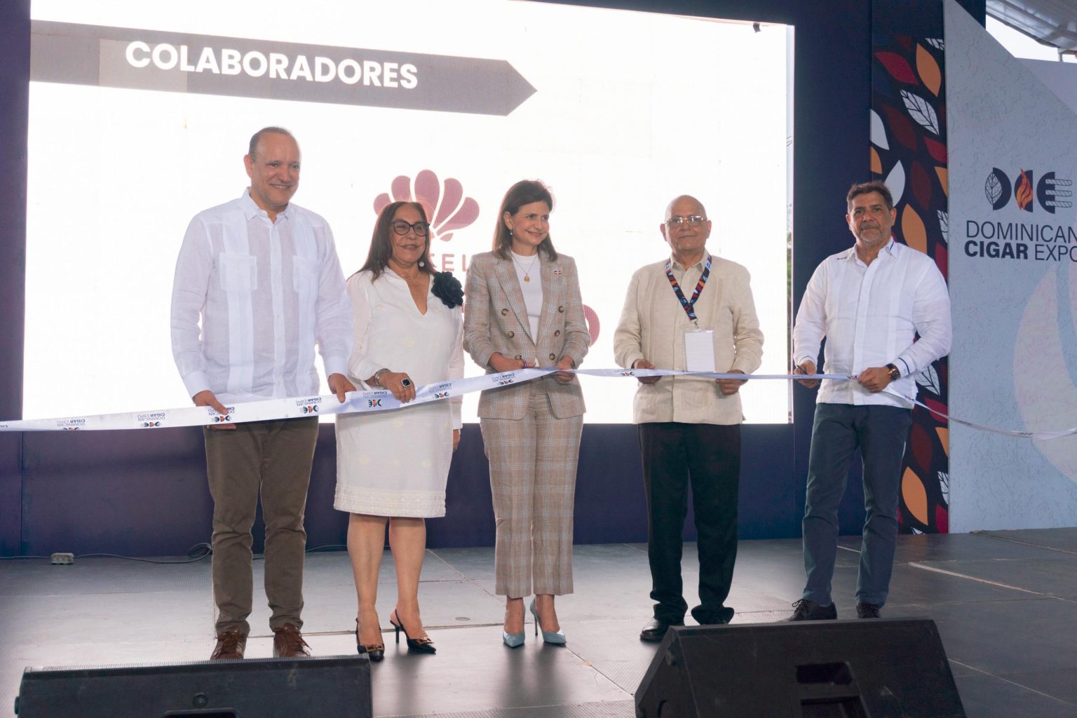 Santiago se llena de aroma y tradicion