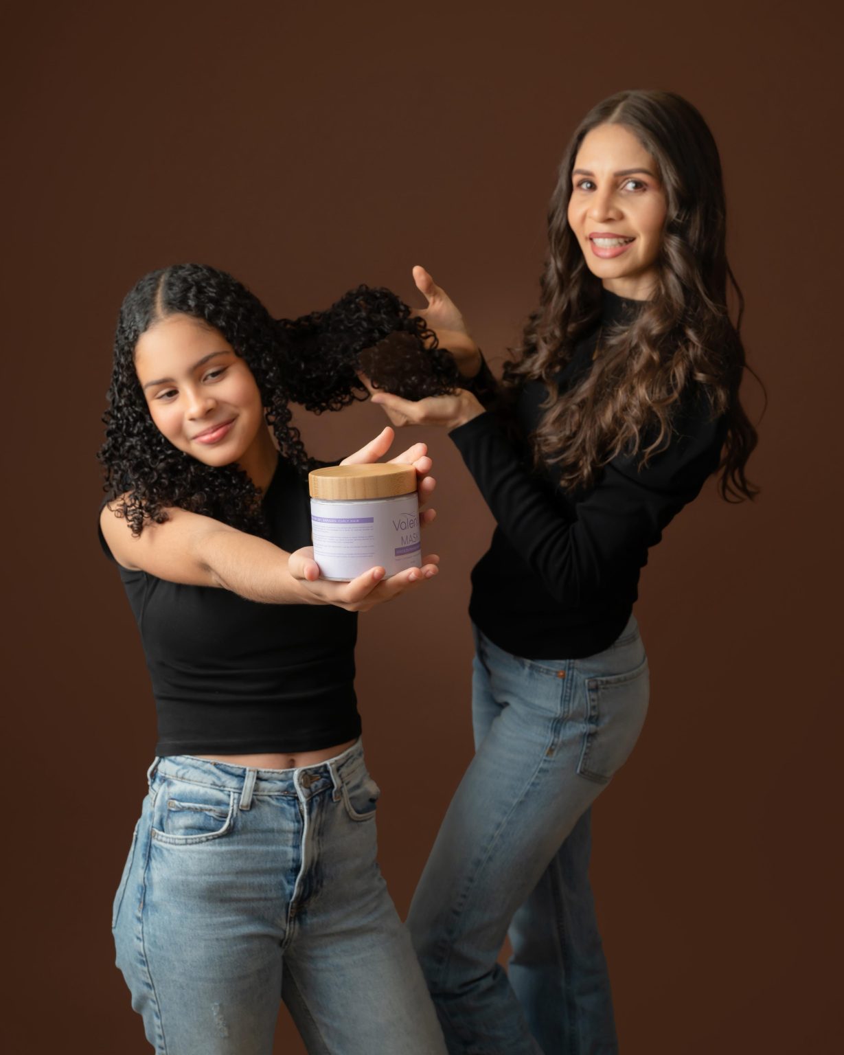 Valetina Taveras y Arelis Aramboles