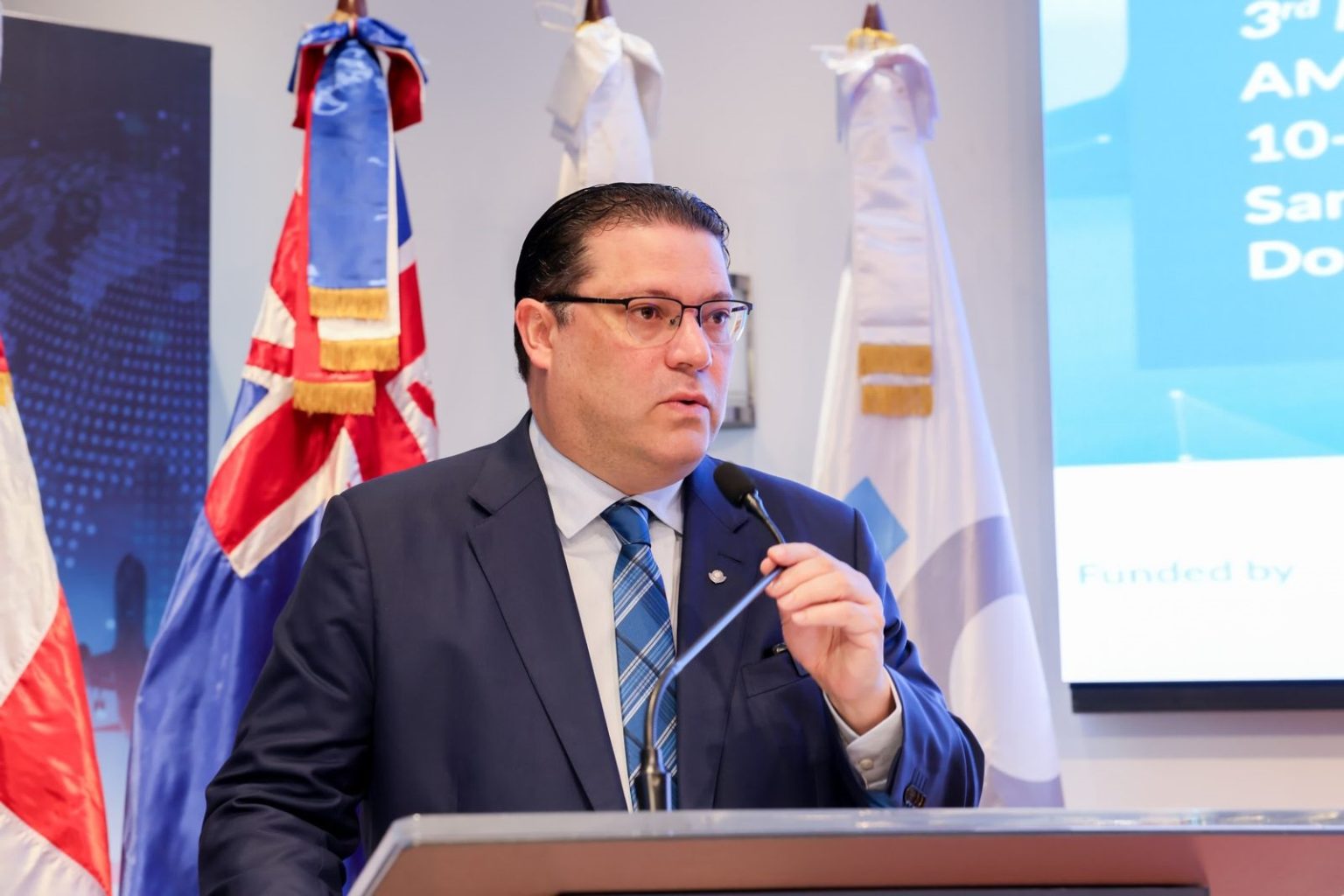 Yayo Sanz Lovaton eljacaguero