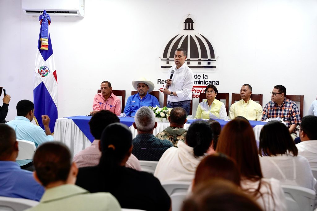 Guido Gómez Mazara durante la conferencia “Dominicanizar el espectro radiofónico de la zona fronteriza”.