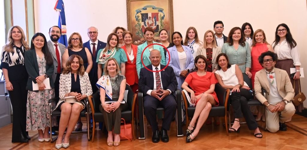 zzzzzzzzzzzzzzzzzzzzz Diplomaticas latinoamericanas en Italia celebran mesa redonda desayuno en embajada RD